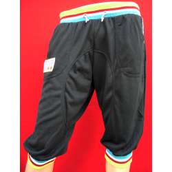 PAMUCNE BERMUDE  001 CRNE